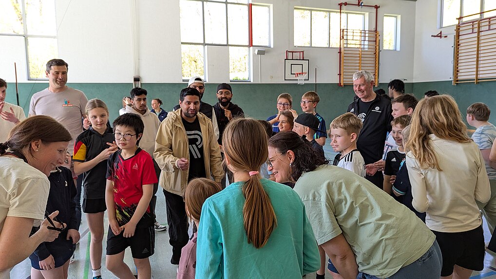 Kennenlernen in der Sporthalle